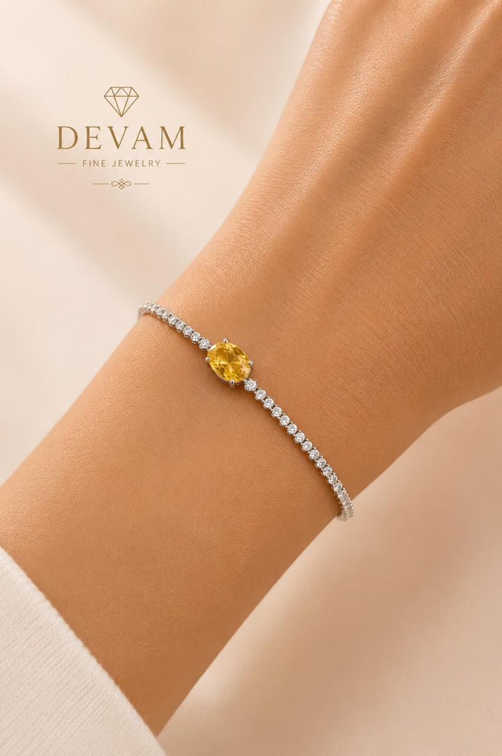 Golden Radiance Solitaire Bracelet