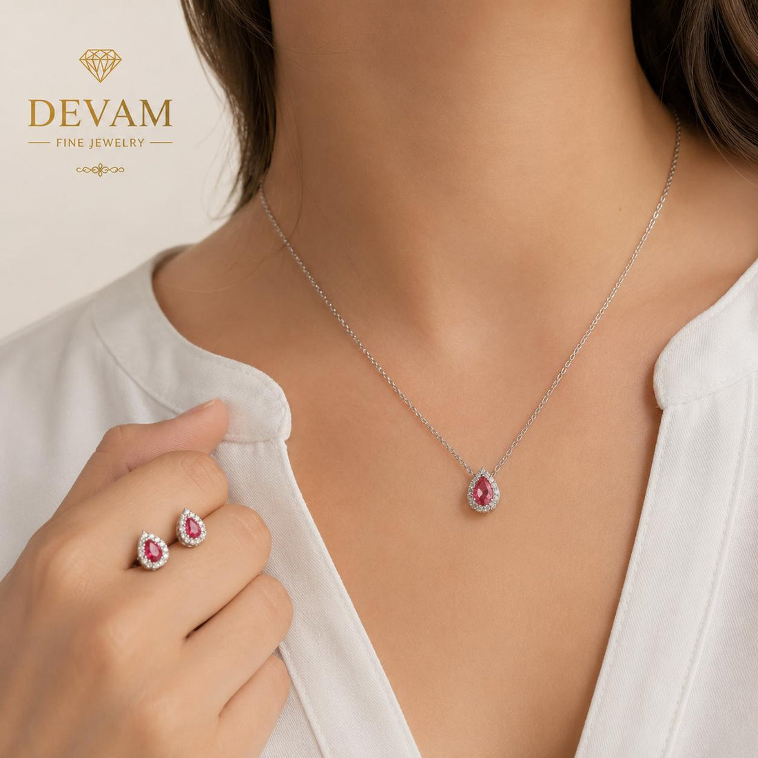Elegant Pink Teardrop Pendant Necklace