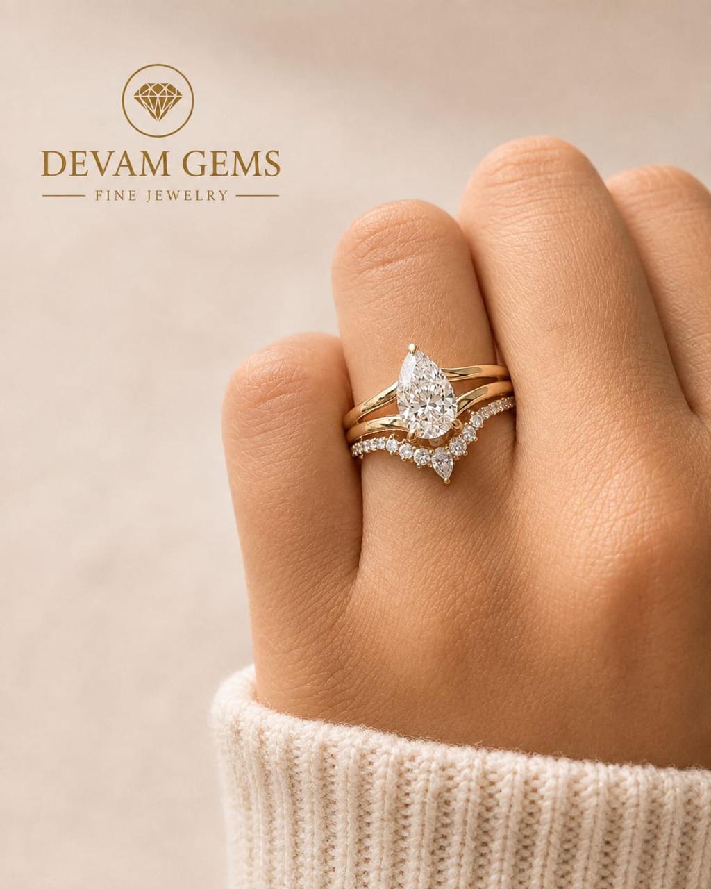 Elegant Gold Teardrop Crystal Ring for Women